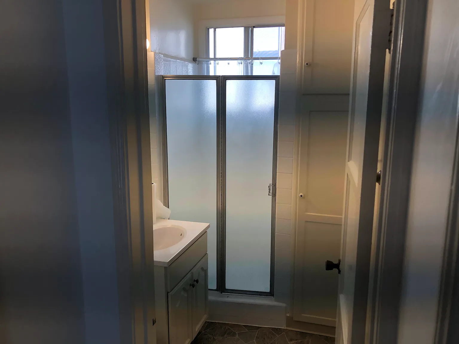 1 bed, 440 sqft, $1,900 — Photo 2