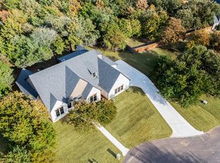 7402 Coyote Point, Edmond, OK 73034