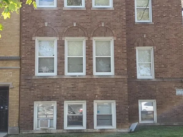 6342 N Artesian Ave #2B, Chicago, IL 60659