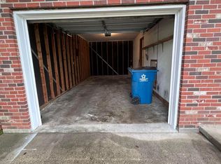 1036 Village Ln, Cape Girardeau, MO 63701