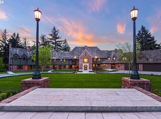 4311 SW Greenleaf Dr, Portland, OR 97221