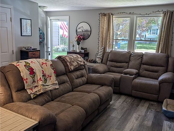 5th image of 1311 Carol Dr