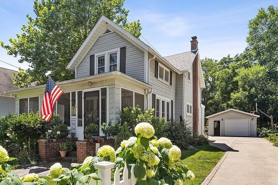 108 S Detroit St, Buchanan, MI 49107 Zillow