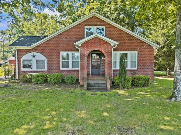 103 W Oconee St, Chesnee, SC 29323