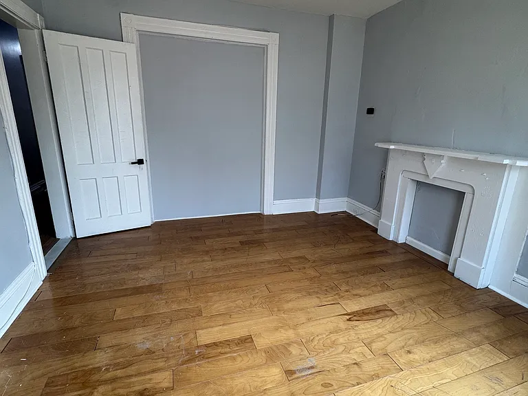 240 Madison Ave #1R — Photo 4