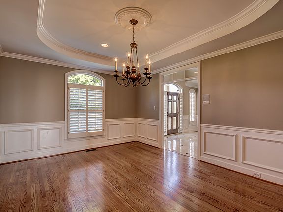 4th image of 9146 Grey Pointe Dr