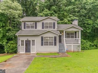 6114 Leverett Dr, Lithonia, GA 30038