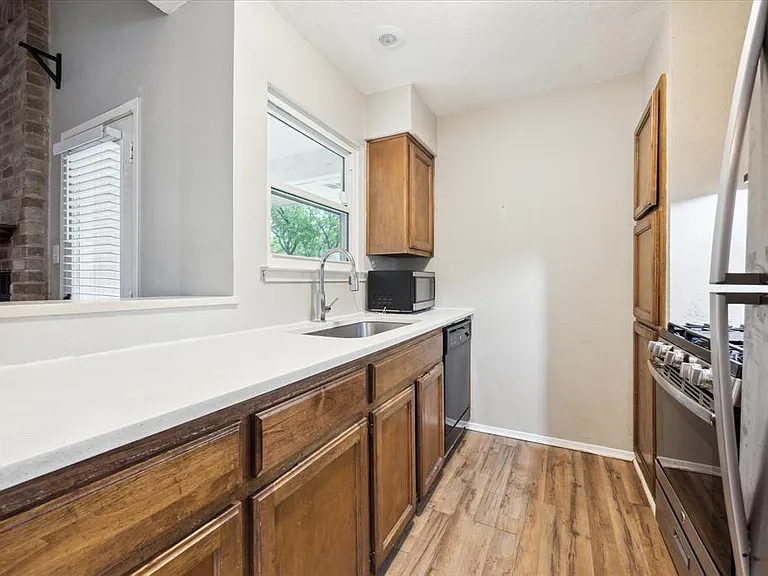 12817 Hymeadow Dr #B — Photo 7