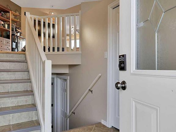 4th image of 39 N Terrace Heights Dr