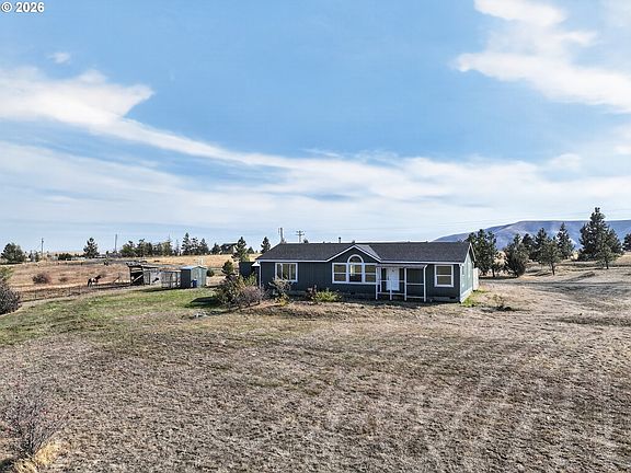 3rd image of 1041 High Prairie Rd