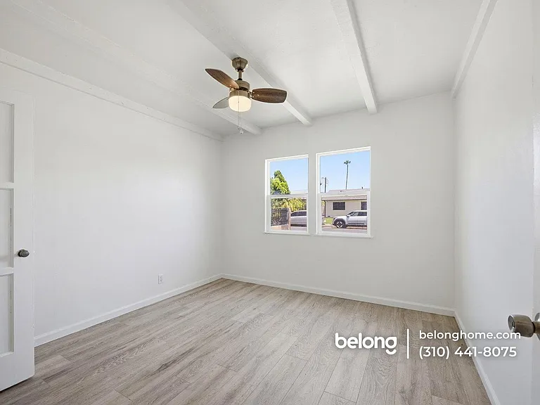 8133 Gentry Ave — Photo 12