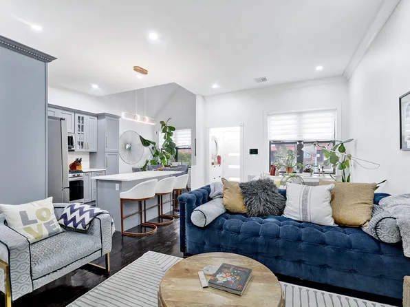 469 East 40th Street image 1 of 30