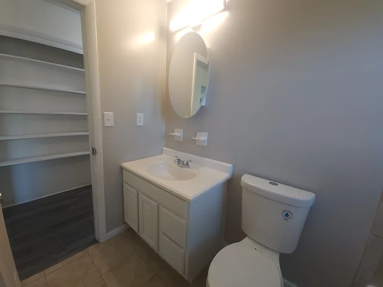 846 Drawbridge Dr — Photo 12