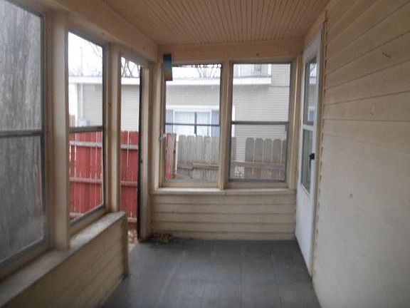 2nd image of 3540 Minnehaha Ave