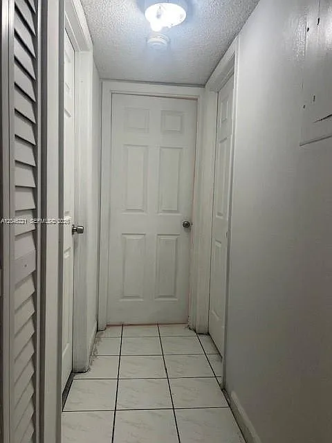 Westland Gardens Condo — Photo 3
