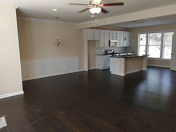 4th image of 7098 Kingswood Run Dr