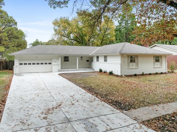 212 N Post Oak Rd, Wichita, KS 67206