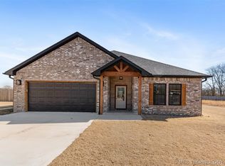 205 Lindsey Ave, Adair, OK 74330