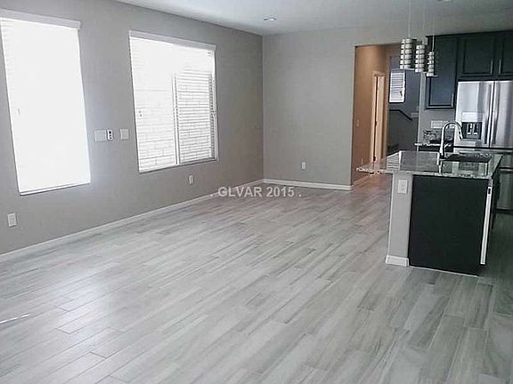 5th image of 114 Berneri Dr