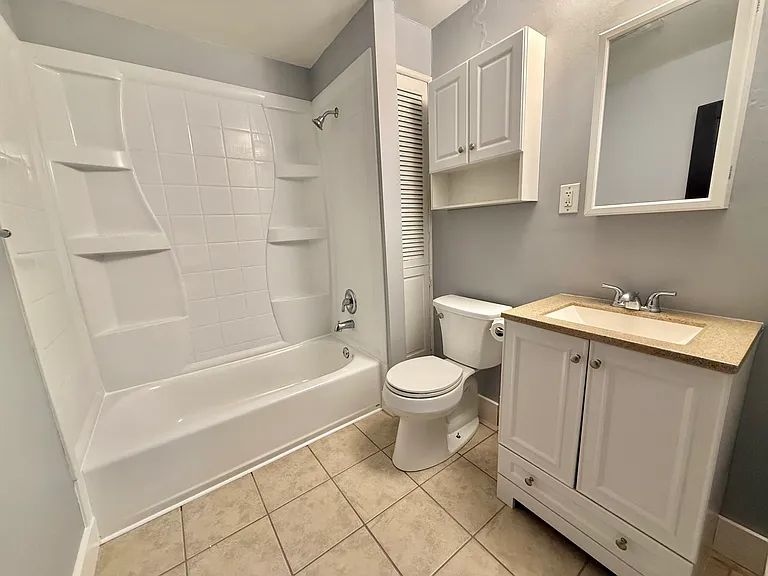 111 Lovering Ave #B — Photo 13