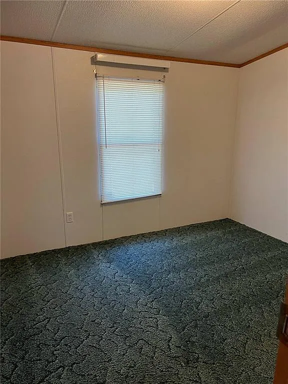 3 bed, 2.0 bath, 1344 sqft, $1,225 — Photo 3