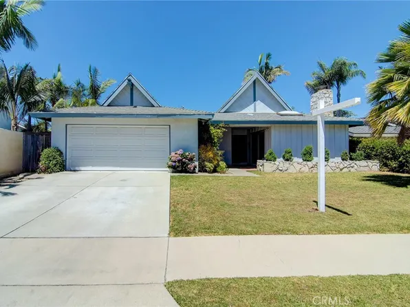 22041 Catalina Cir, Huntington Beach, CA 92646