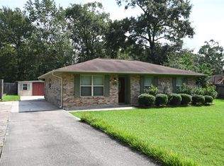 424 Linnwood Dr N, New Caney, TX 77357