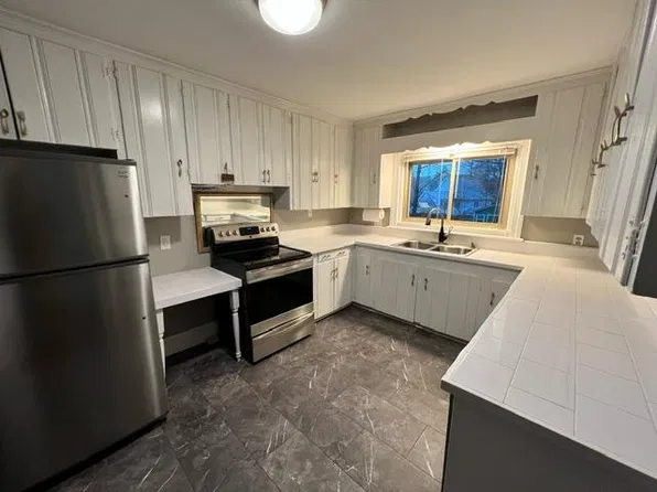 3607 Lynn Rd, Raleigh, NC 27613