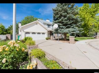 10145 N Maple Ct, Cedar Hills, UT 84062