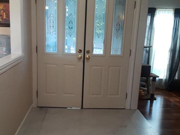 4th image of 3313 Bluejay Dr