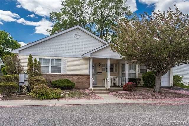 1st image of 10 Pilar Ln