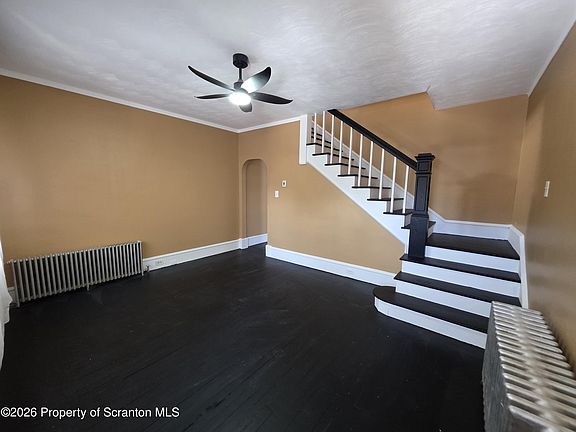 3rd image of 82 Gilligan St