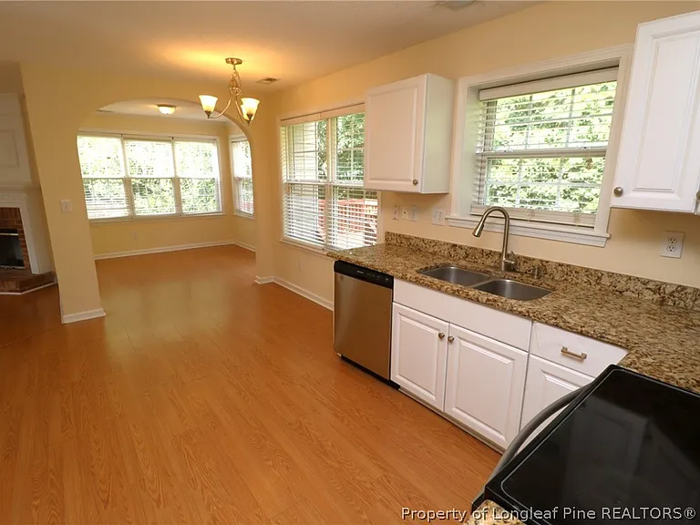 1103 Haventree Rd — Photo 16