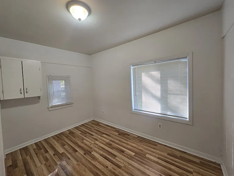 420 E Harris St #1 — Photo 6