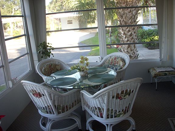 Screened/Glassed lanai