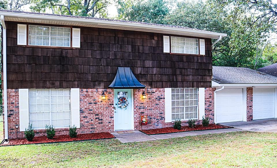 1st image of 4019 Red Oak Dr