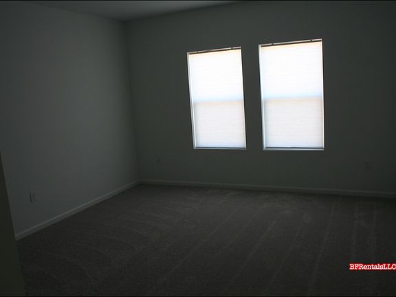 5th image of 2449 Greyhawk Dr