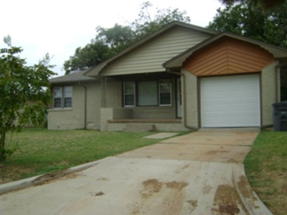 1st image of 736 NW 31st St