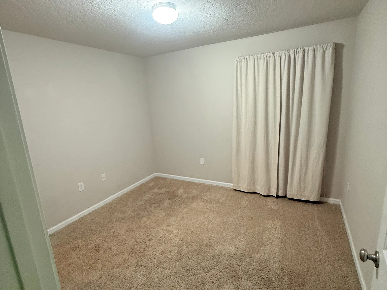 521 Albert Meadow Ln — Photo 4