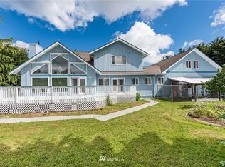 41 Donaper Rd, Sequim, WA 98382