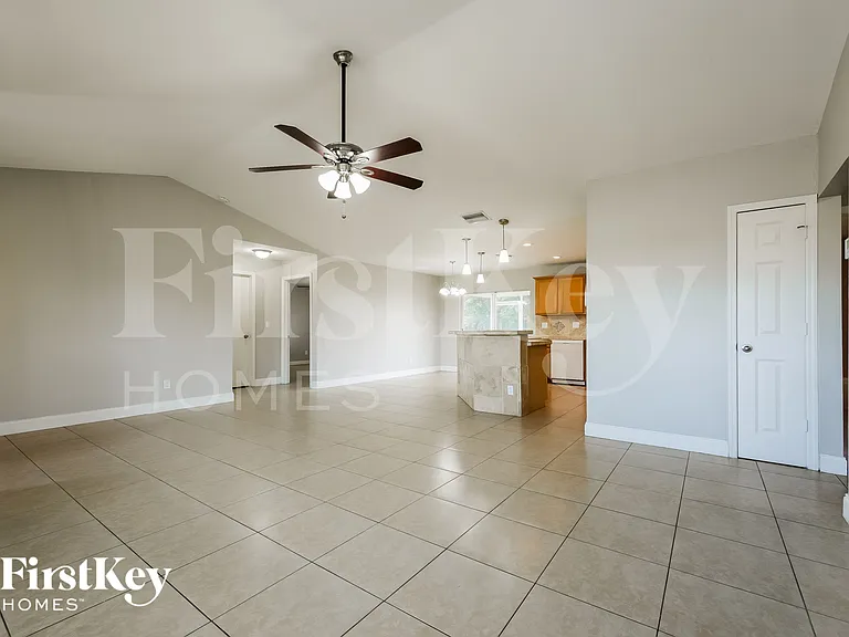 2225 Tropicana Pkwy W — Photo 5