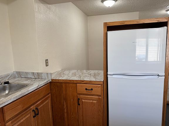 Kitchen passthrough to living area