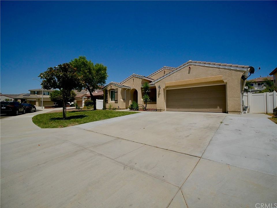 1st image of 1154 Brush Prairie Cv