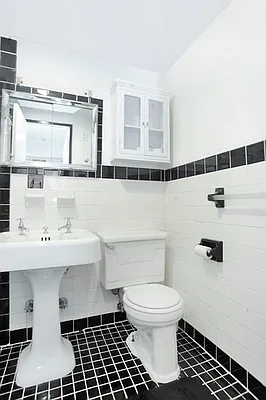 Rented by Compass | media 12