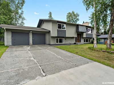 4156 Checkmate Dr, Anchorage, AK, 99508