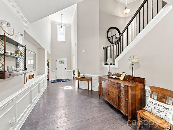5th image of 7011 Barnstone Ct