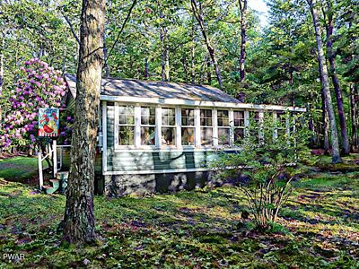 138 Lake Minisink Rd E, Dingmans Ferry, PA, 18328