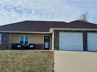 108 Whipporwill Ln, Hannibal, MO 63401