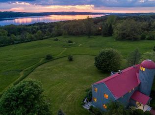 1539 Tracy Dr, Skaneateles, NY 13152