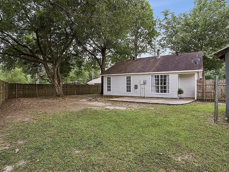 11136 Village Green Dr — Photo 9